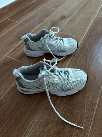 New Balance 530 White/Silver Sneakers – EU 36