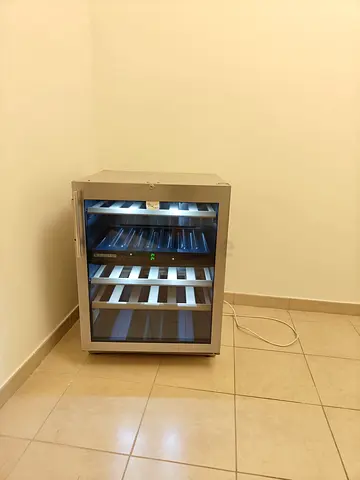 Liebherr Compact beverage/wine cooler fridge - good condition