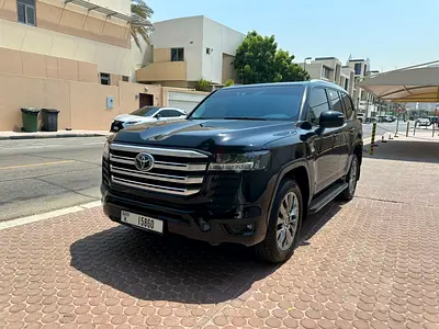 Toyota Land Cruiser GXR 4.0 2023 with full Agency Maintained & Warranty