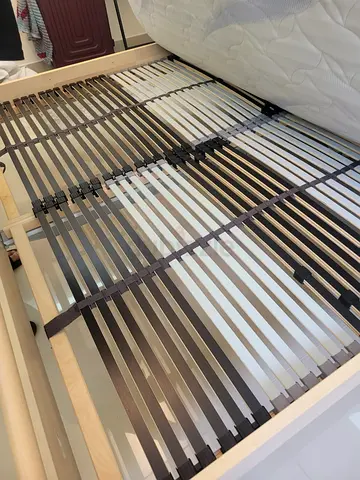 Kingsize bed with mattress
