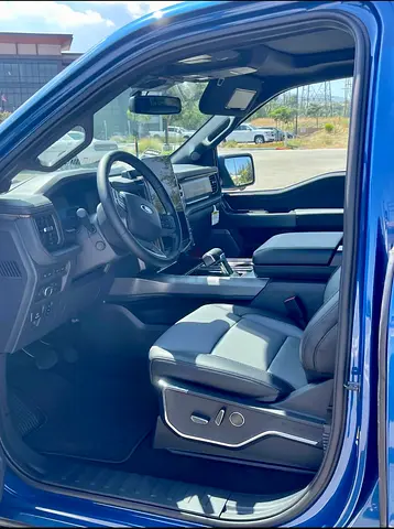 4 Door Lariat