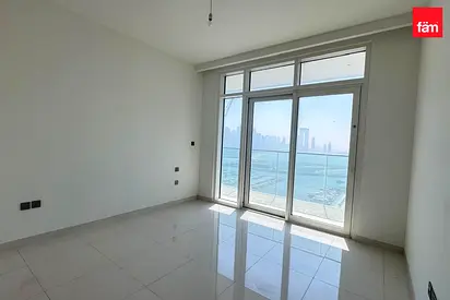 Full Marina Skyline View | Vacant | Private Beach