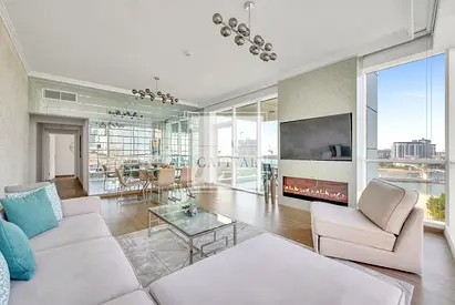 Sea View | Beach Access | Large Balcony | Big Pool
