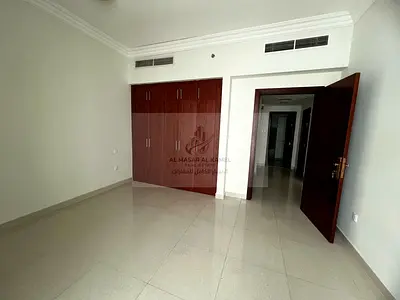 Maid's Room Laundry Room 4 Bathrooms Built-in Wardrobes Free Parking 1 Month Free Free Gym & Swimming Pool Garden within the tower Free Jacuzzi & Saun