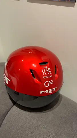 MET G2 Time Trial/Triathlon Aerodynamic Cycling Helmet - UAE Team edition