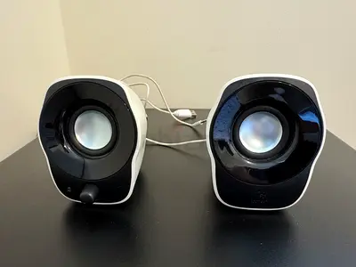Compact Logitech USB Computer Speakers — Pair, Good Working Condition
