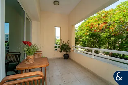 2 Bed | Pool View | Bright | 1,546 Sq. Ft.