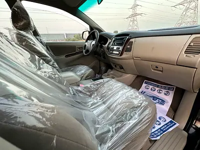 صورة 11 لـ 2014 Toyota INNOVA