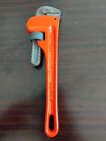 Heavy Duty 10 inch Pipe Wrench