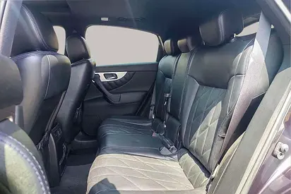 2016 Infiniti QX70 — фото 12