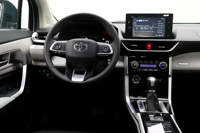 صورة 10 لـ 2024 Toyota VELOZ