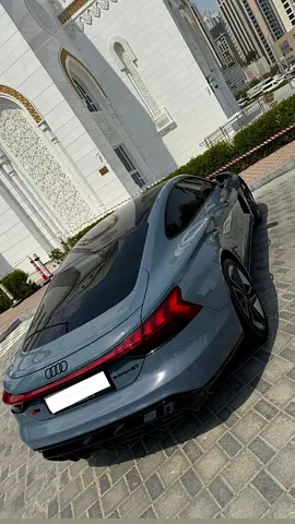 صورة 3 لـ 2023 AUDI E-TRON GT