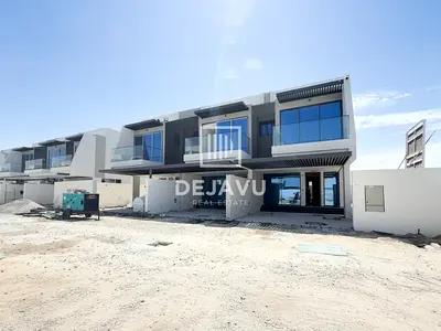 Bright and Luxury 4BR Villa I Balcony Views