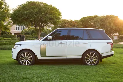 GCC Range Rover Vogue SE 5.0 V8 SC | AED 105k+ Recently Invested