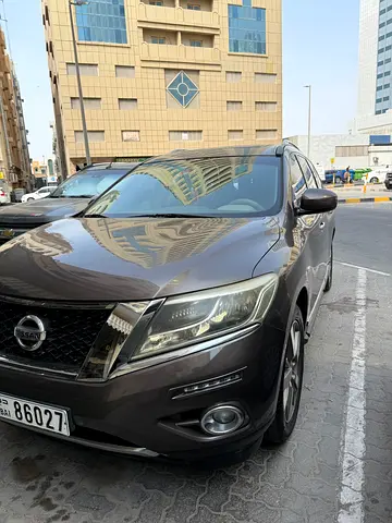 2015 Nissan PATHFINDER 照片 1