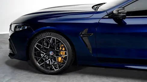 2023 BMW M8 photo 4