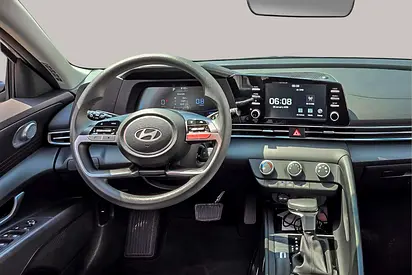 2025 Hyundai ELANTRA 照片 10