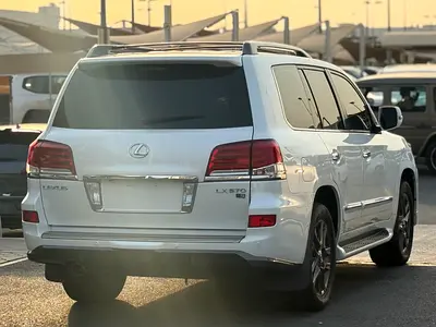 2015 Lexus LX-SERIES 照片 10