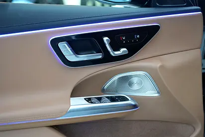 Mercedes-Benz E-Class E 300, миниатюра 17