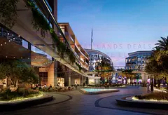 Creekfront Grandeur – Spacious 3BR with Full Water Exposure.