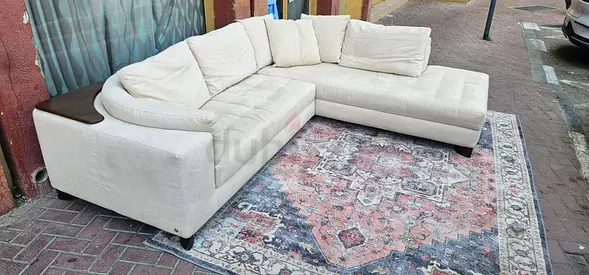 Natuzzi Italian High Quality Sofa Beige Good