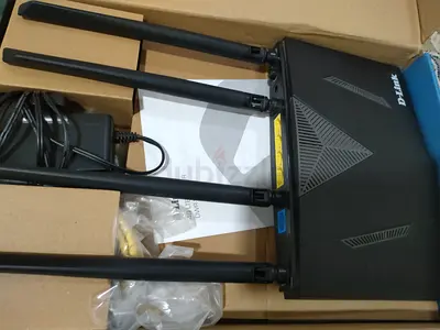 D-Link Wireless Router with 4u Antennas - Good Condition and