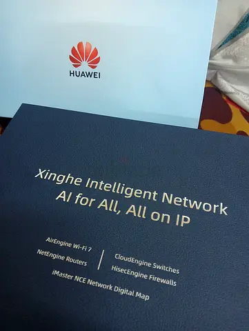 Huawei Networking Brochure / Box - Xinghe Intelligent Network (AI for All)