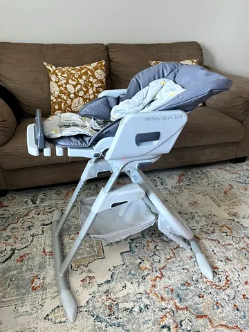 3-in-1 Mimzy Joie Spin Convertible High Chair — Good Condition