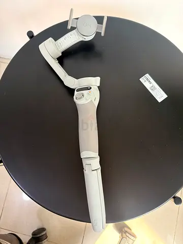 DJI OSMO Mobile SE Intelligent Gimbal, 3-Axis Phone Android and Iphone Vlogging Stabilizer