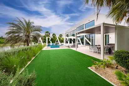Fully Upgraded & Extended | Masterview | Lake View
