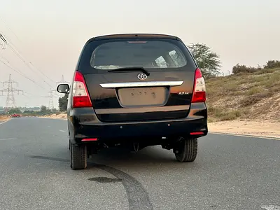 صورة 19 لـ 2014 Toyota INNOVA
