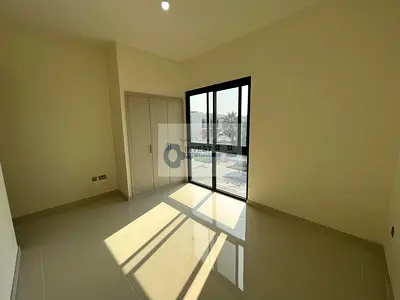 SINGLE ROW CORNER 3BR + MAID TOWNHOUSE WITH L SHAPE GARDEN