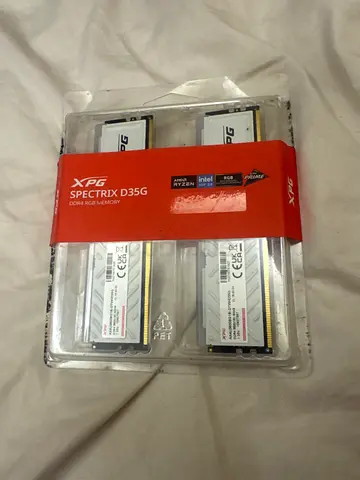 XPG SPECTRIX DDR4 RAM 16GB (2x8GB) - White LED