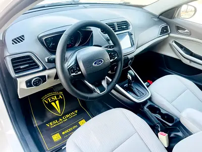 صورة 14 لـ 2020 FORD ESCORT