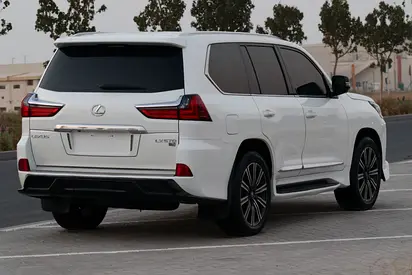 2017 Lexus LX-SERIES 照片 4
