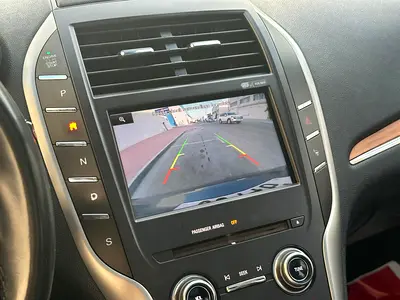 صورة 8 لـ 2015 Lincoln MKC