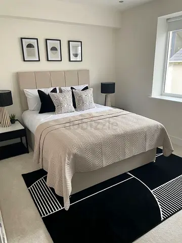 Brand New 160*200 Queen Size Bed Frame For Sale. Stylish Modern Design Bed Set For Sale