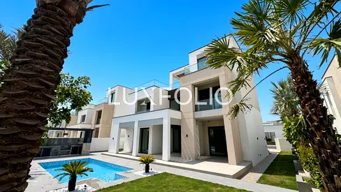 On The park | Private Pool | Landscaped