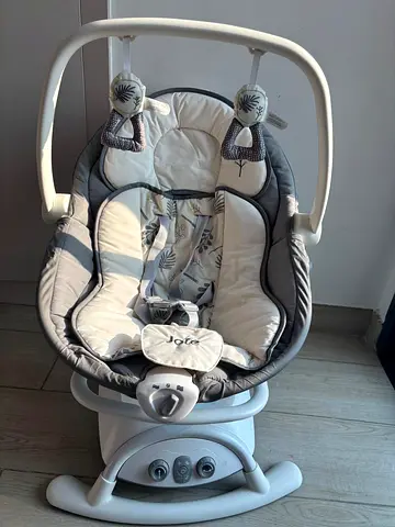 Joie baby rocker and bouncer seat - gently used