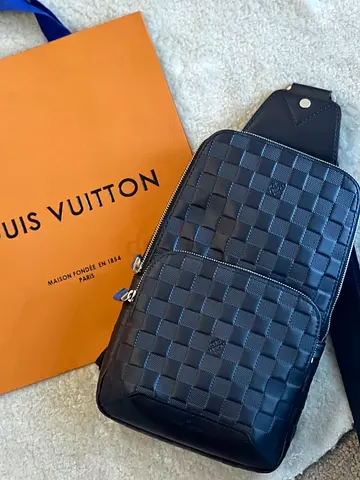 Louis Vuitton Avenue Sling Bag Damier Mesh Black