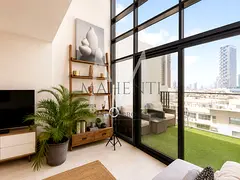 Fully Furnished Duplex | Spacious I Modern layout I Close to Exit