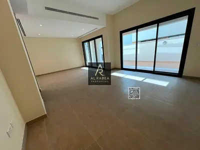 تملك للجميع + 5 غرف + غرفة خادمة + بمساحة 3165 قدم + جيم ومسبح 2 باركن مظلل