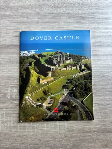 Dover Castle Official Guidebook — English Heritage