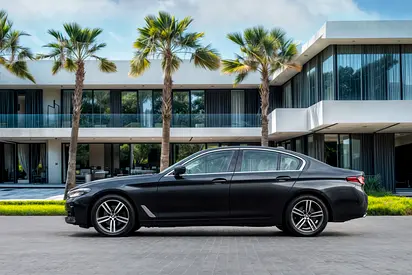 BMW 5 Series 520i, миниатюра 2