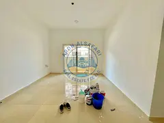 No deposit cash//40k//balcony near to bus station