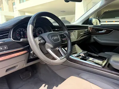 2019 AUDI Q8 照片 6