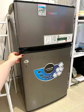 Small fridge new only few month