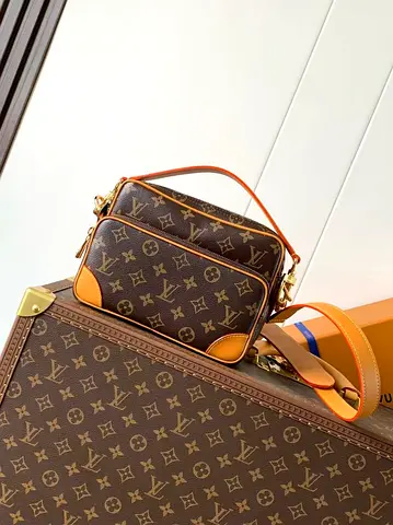 Louis vuitton Nil Crossbody bag