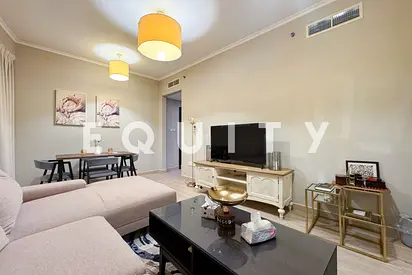 Stylish Furnished 1-Bedroom | Downtown Living