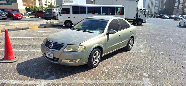 2010 Nissan SUNNY — фото 4